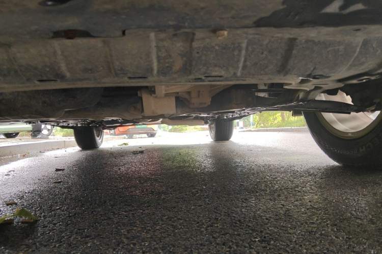 Used Dongfeng Fengon 580 2016 1.8L Manual Comfort Model Chassis Front