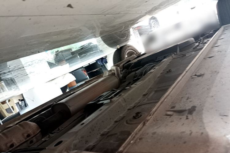 Used Dongfeng Fengon 580 2016 1.8L Manual Comfort Model Chassis Front Right