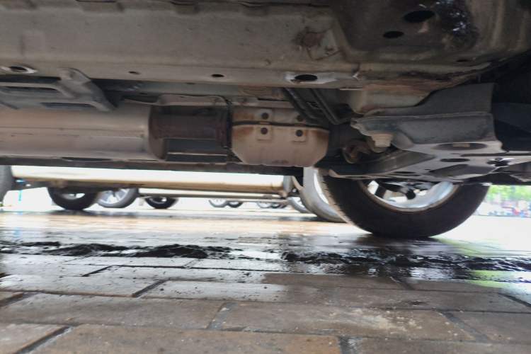Used Dongfeng Fengon 580 2016 1.8L Manual Comfort Model Chassis Front Right