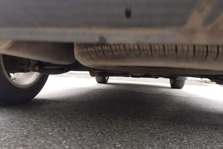 Used Dongfeng Fengon 580 2016 1.8L Manual Comfort Model Chassis Rear