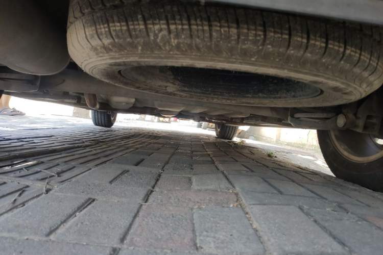 Used Dongfeng Fengon 580 2016 1.8L Manual Comfort Model Chassis Rear