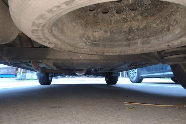 Used Dongfeng Fengon 580 2016 1.8L Manual Comfort Model Chassis Rear