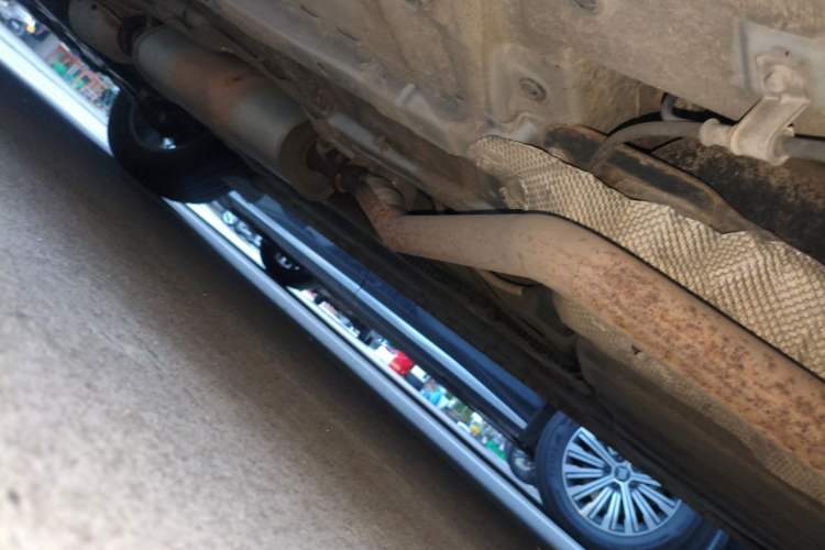 Used Dongfeng Fengon 580 2016 1.8L Manual Comfort Model Chassis Rear Left