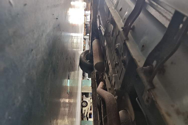 Used Dongfeng Fengon 580 2016 1.5T Manual Luxury Edition Chassis Rear Left