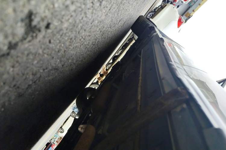 Used Dongfeng Fengon 580 2016 Revised Version 1.5T CVT Comfort Edition Chassis Rear Left