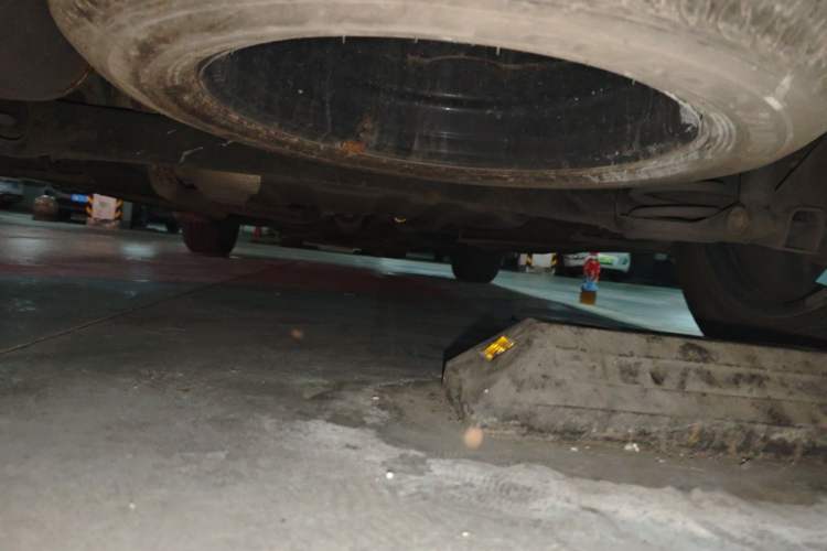 Used Dongfeng Fengon 580 2016 1.5T CVT Luxury Model Chassis Rear