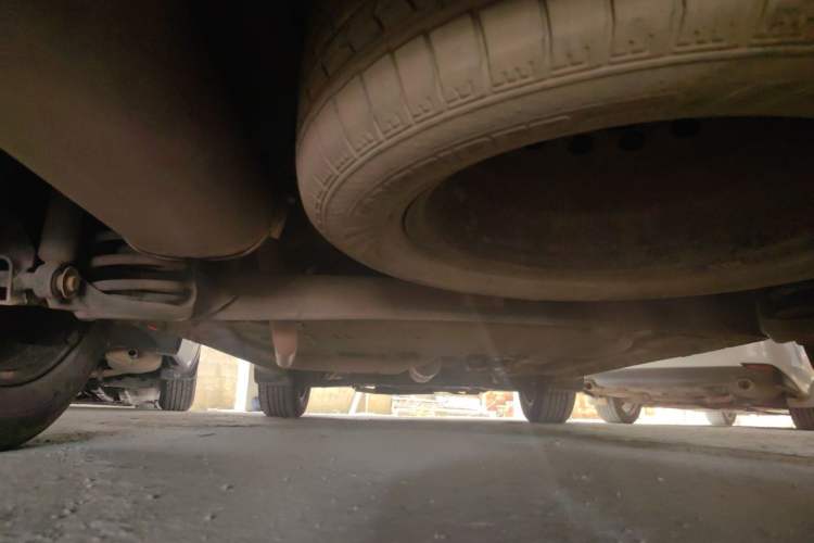 Used Dongfeng Fengon 580 2016 1.5T Manual Comfort Model Chassis Rear
