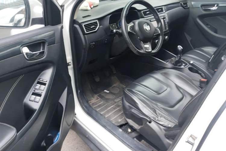 Used Dongfeng Fengon 580 2016 1.8L Manual Comfort Model Driver Seat