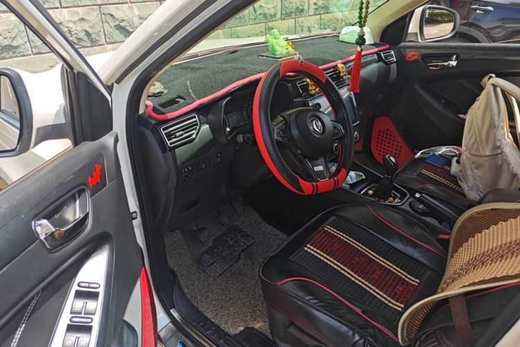 Used Dongfeng Fengon 580 2016 1.8L Manual Comfort Model Driver Seat