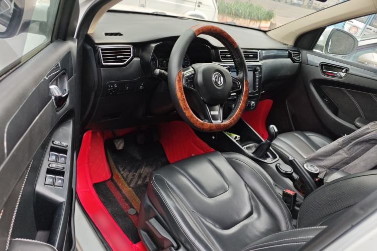 Used Dongfeng Fengon 580 2016 1.8L Manual Comfort Model Driver Seat