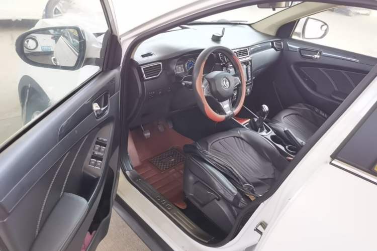Used Dongfeng Fengon 580 2016 1.8L Manual Comfort Model Driver Seat
