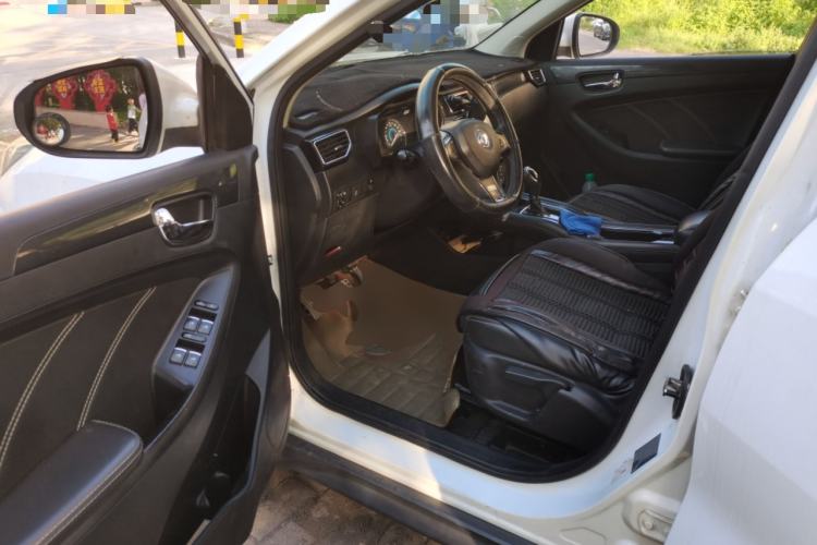 Used Dongfeng Fengon 580 2016 Revised Version 1.5T CVT Luxury Edition Driver Seat