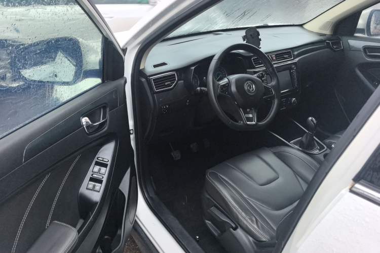 Used Dongfeng Fengon 580 2016 1.8L Manual Comfort Model Driver Seat