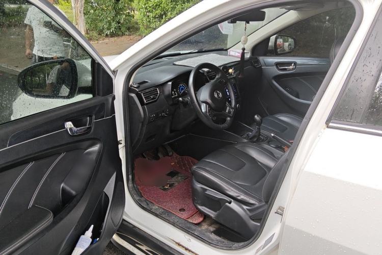 Used Dongfeng Fengon 580 2016 1.8L Manual Comfort Model Driver Seat