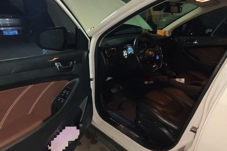 Used Dongfeng Fengon 580 2016 Revised Version 1.5T CVT Luxury Edition Driver Seat