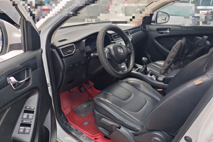 Used Dongfeng Fengon 580 2016 1.5T Manual Luxury Edition Driver Seat