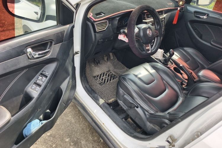 Used Dongfeng Fengon 580 2016 1.8L Manual Comfort Model Driver Seat