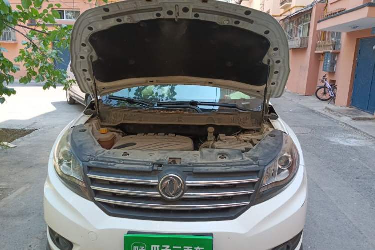 Used Dongfeng Fengon 580 2016 Revised Version 1.5T CVT Luxury Edition Engine Bay