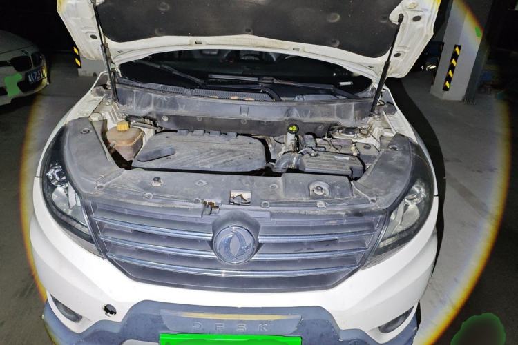 Used Dongfeng Fengon 580 2016 1.5T Manual Luxury Edition Engine Bay