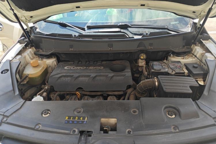 Used Dongfeng Fengon 580 2016 1.8L Manual Comfort Model Engine Bay
