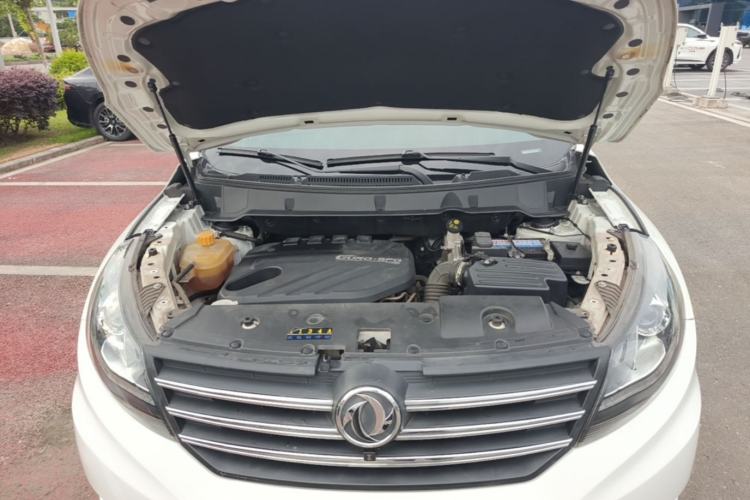 Used Dongfeng Fengon 580 2016 1.5T Manual Luxury Edition Engine Bay