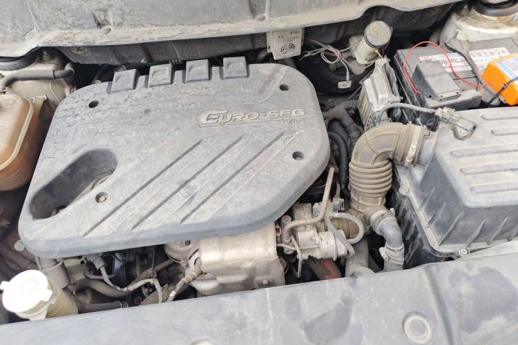 Used Dongfeng Fengon 580 2016 1.5T Manual Luxury Edition Engine Bay