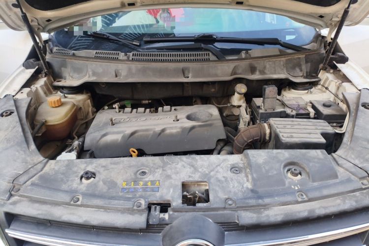 Used Dongfeng Fengon 580 2016 1.8L Manual Comfort Model Engine Bay