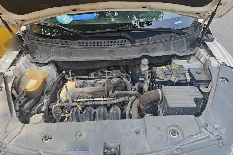 Used Dongfeng Fengon 580 2016 1.8L Manual Comfort Model Engine Bay