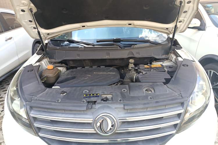 Used Dongfeng Fengon 580 2016 1.5T Manual Luxury Edition Engine Bay