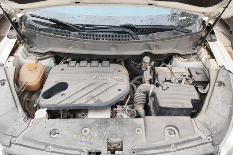 Used Dongfeng Fengon 580 2016 1.5T Manual Luxury Edition Engine Bay