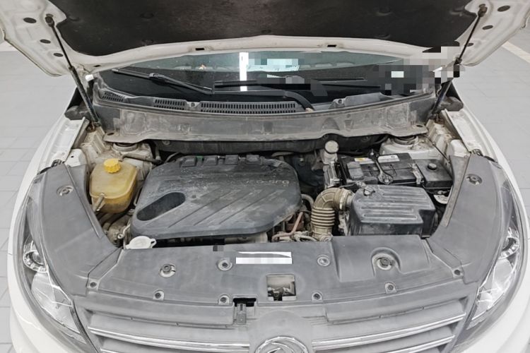 Used Dongfeng Fengon 580 2016 1.5T Manual Luxury Edition Engine Bay