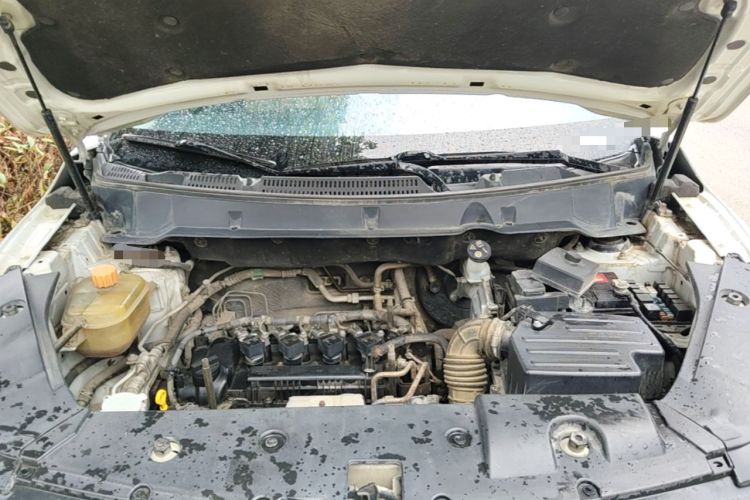 Used Dongfeng Fengon 580 2016 1.5T Manual Luxury Edition Engine Bay