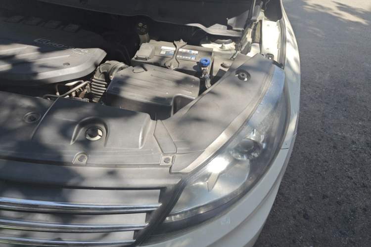 Used Dongfeng Fengon 580 2016 1.5T CVT Luxury Model Engine Bay Left