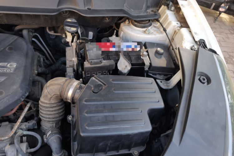 Used Dongfeng Fengon 580 2016 Revised Version 1.5T CVT Luxury Edition Engine Bay Left
