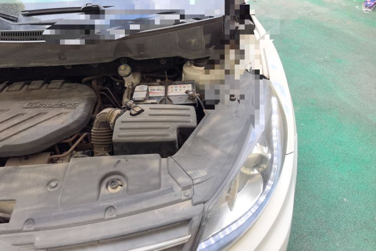 Used Dongfeng Fengon 580 2016 1.5T Manual Luxury Edition Engine Bay Left