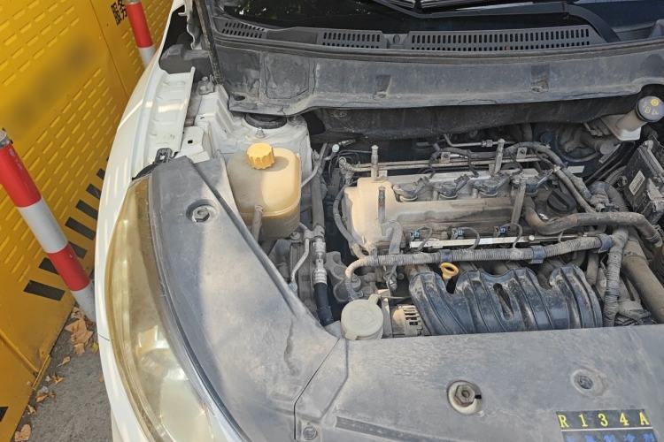 Used Dongfeng Fengon 580 2016 1.8L Manual Comfort Model Engine Bay Right