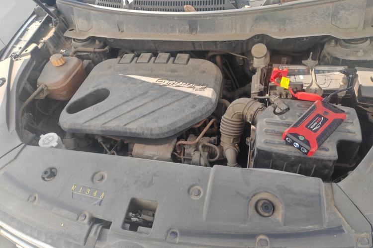 Used Dongfeng Fengon 580 2016 1.5T Manual Luxury Edition Engine Bay
