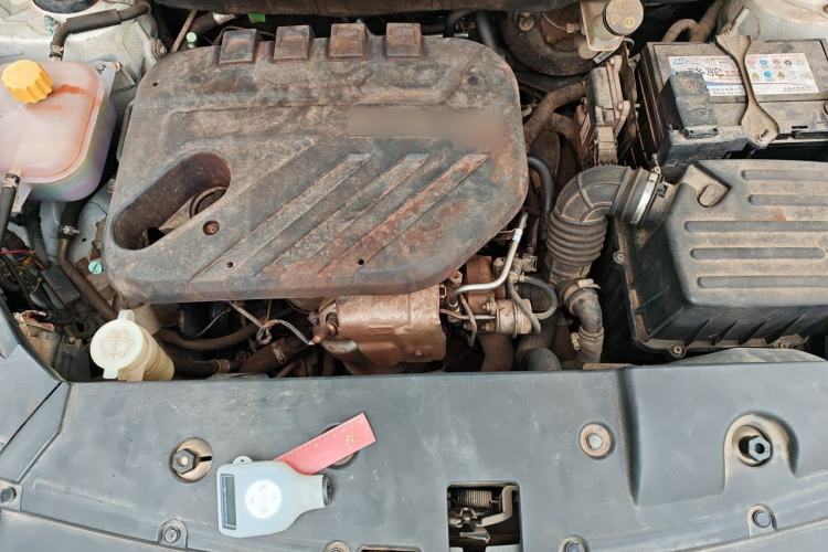 Used Dongfeng Fengon 580 2016 Revised Version 1.5T CVT Luxury Edition Engine Bay