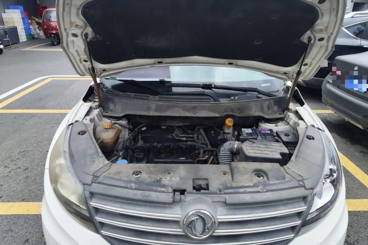 Used Dongfeng Fengon 580 2016 Revised Version 1.5T CVT Comfort Edition Engine Bay