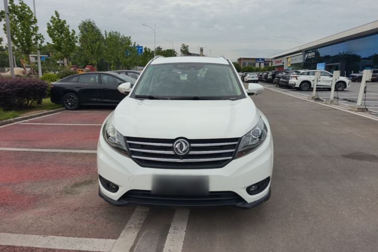 Used Dongfeng Fengon 580 2016 1.5T Manual Luxury Edition Front
