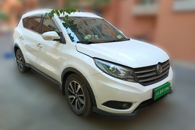 Used Dongfeng Fengon 580 2016 Revised Version 1.5T CVT Luxury Edition Front Right 45 Deg