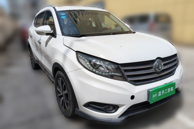 Used Dongfeng Fengon 580 2016 1.5T Manual Luxury Edition Front Right 45 Deg