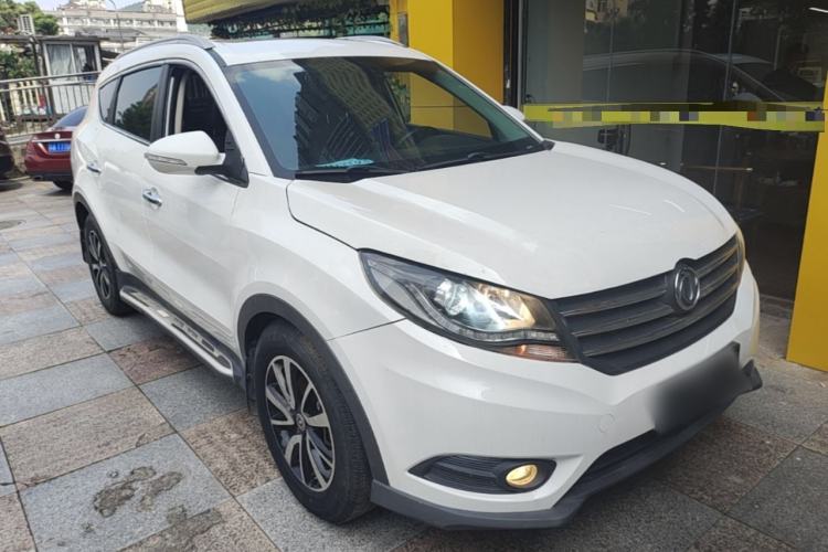 Used Dongfeng Fengon 580 2016 Revised Version 1.5T CVT Luxury Edition Front Right 45 Deg