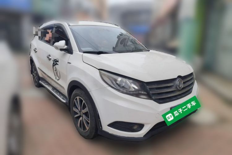 Used Dongfeng Fengon 580 2016 1.5T Manual Luxury Edition Front Right 45 Deg