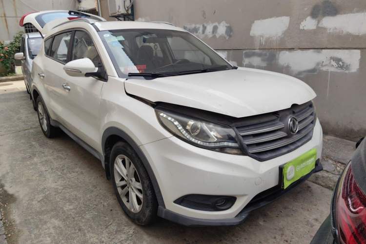 Used Dongfeng Fengon 580 2016 1.8L Manual Comfort Model Front Right 45 Deg