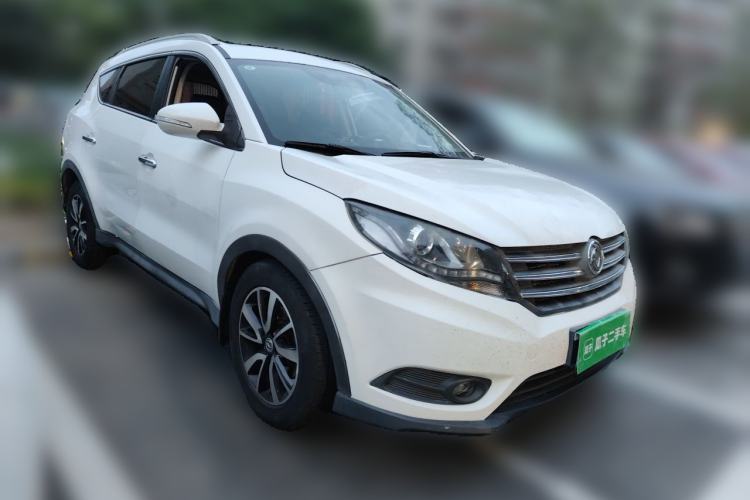 Used Dongfeng Fengon 580 2016 Revised Version 1.5T CVT Luxury Edition Front Right 45 Deg