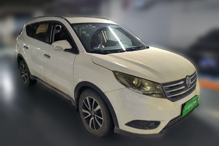 Used Dongfeng Fengon 580 2016 1.5T Manual Luxury Edition Front Right 45 Deg