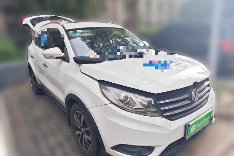 Used Dongfeng Fengon 580 2016 Revised Version 1.5T CVT Luxury Edition Front Right 45 Deg