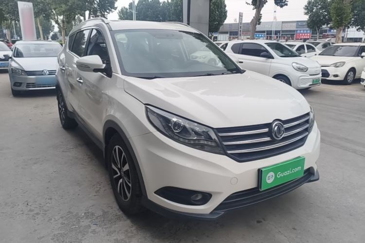 Used Dongfeng Fengon 580 2016 1.5T Manual Luxury Edition Front Right 45 Deg