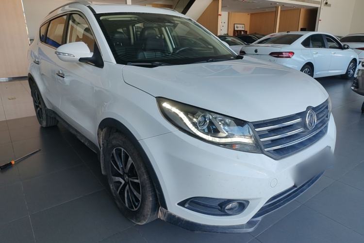 Used Dongfeng Fengon 580 2016 1.5T Manual Luxury Edition Front Right 45 Deg